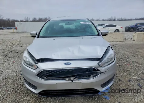 2016 Ford Focus Se z USA, uszkodzony, nr VIN 1FADP3K2XGL368682